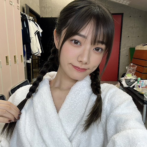 宮下玲奈